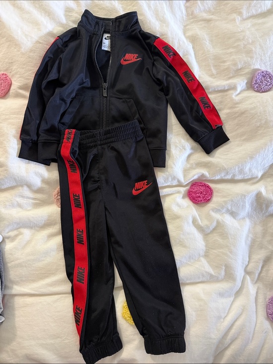 Nike Other - Nike Black and Red Kids Track Set